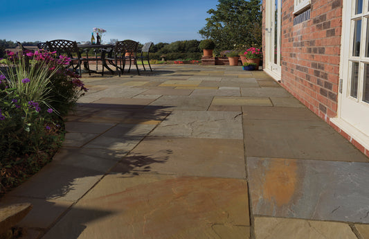 Autumn Blend Natural Stone Paving 18mm Mixed Pack 20.7m²